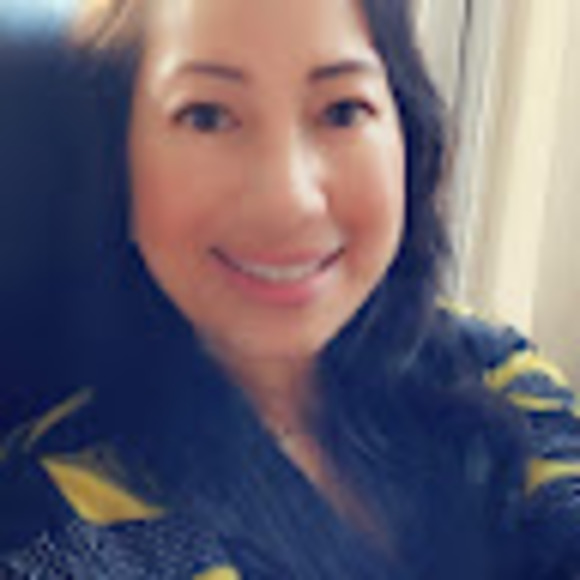 Meet your Posher, Pia - Picture 1 of 1